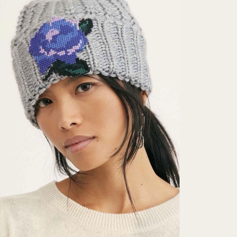NWT Free People Everything Rosy Blush Wool Beanie